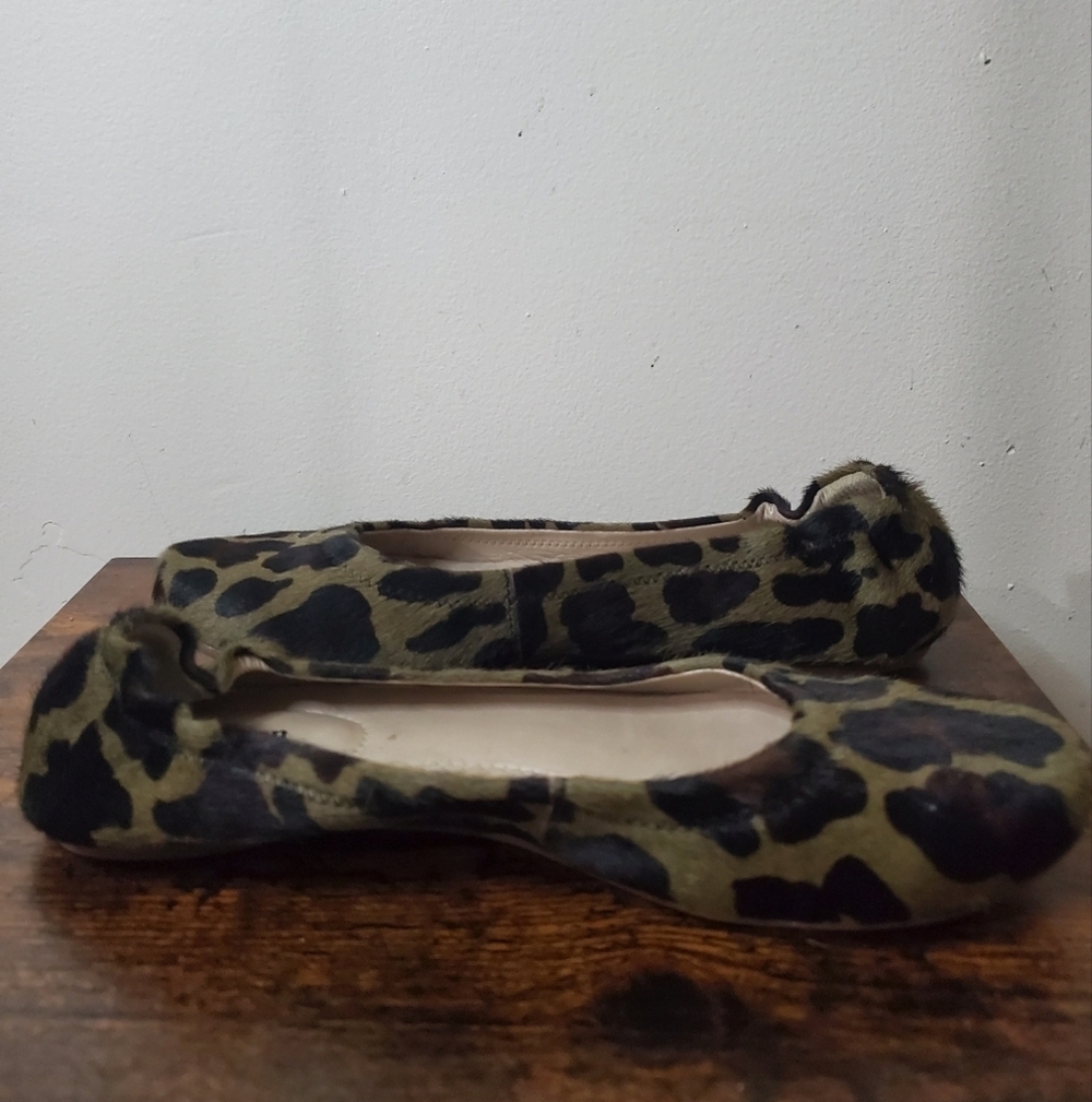 Womens L.L.Bean Calf Hair Leopard Print Flats Size 8.5 - Picture 3 of 10